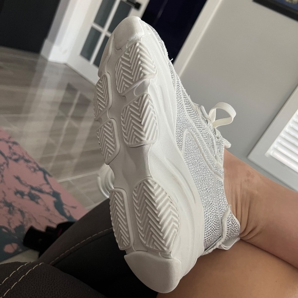 New white Steve Madden sneakers with silver rhinestones size 8M - Picture 6 of 8